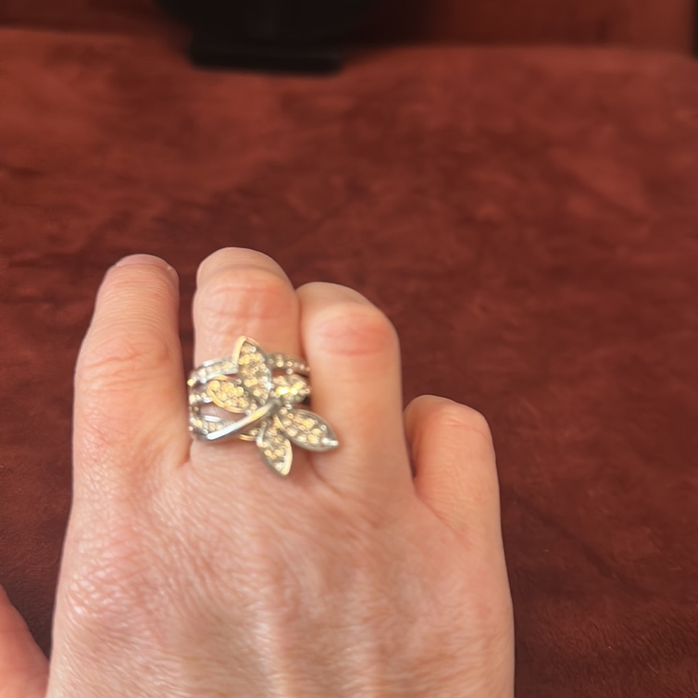 Butterfly ring. Crystal embellished - Picture 2 of 2